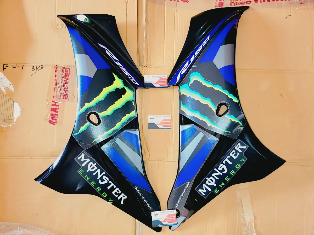 Panel 1/2 R15M BS7 Monster Black ( 2pcs Set )