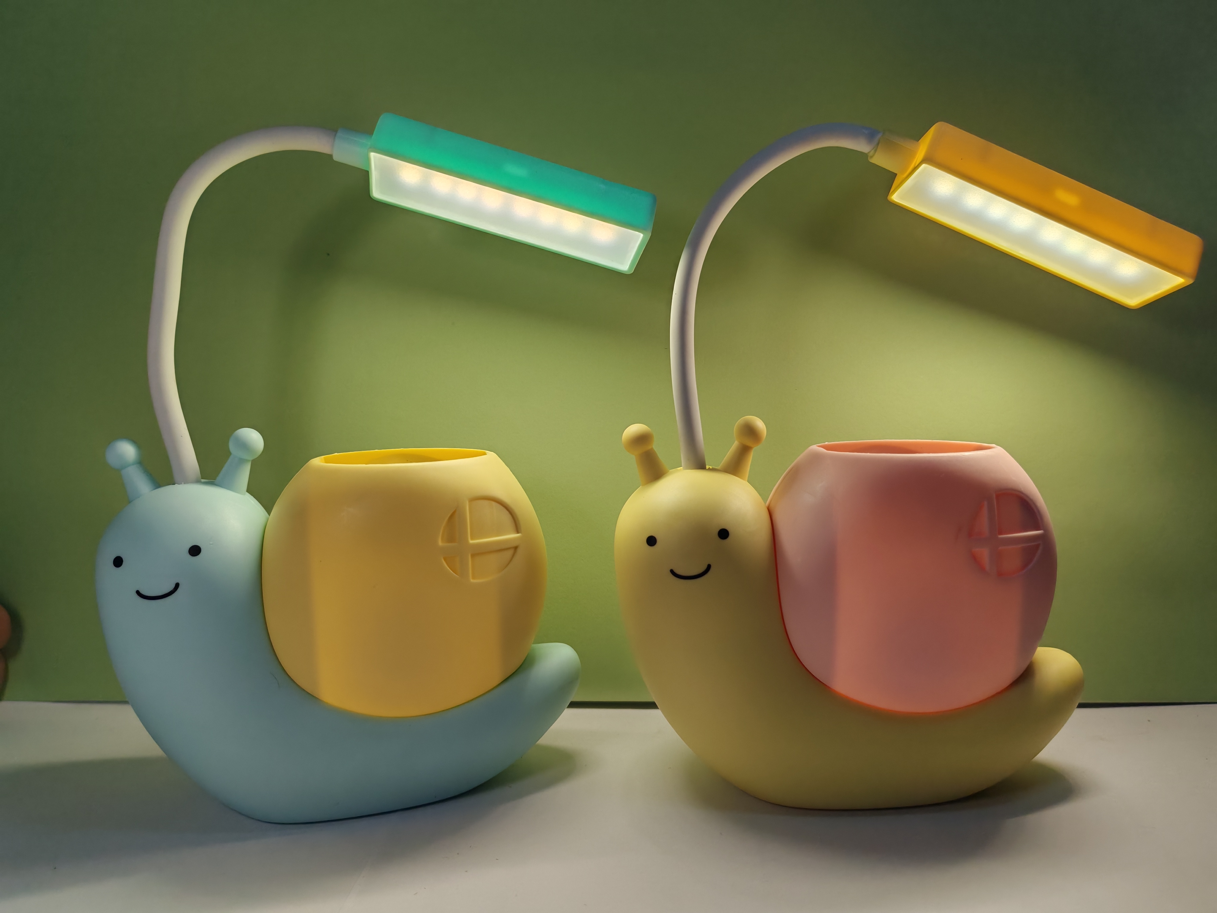 Cute Snail Pen Holder LED Lamp | Rechargeable Desk Lamp | Warm Light | Voltnest BD_img_3