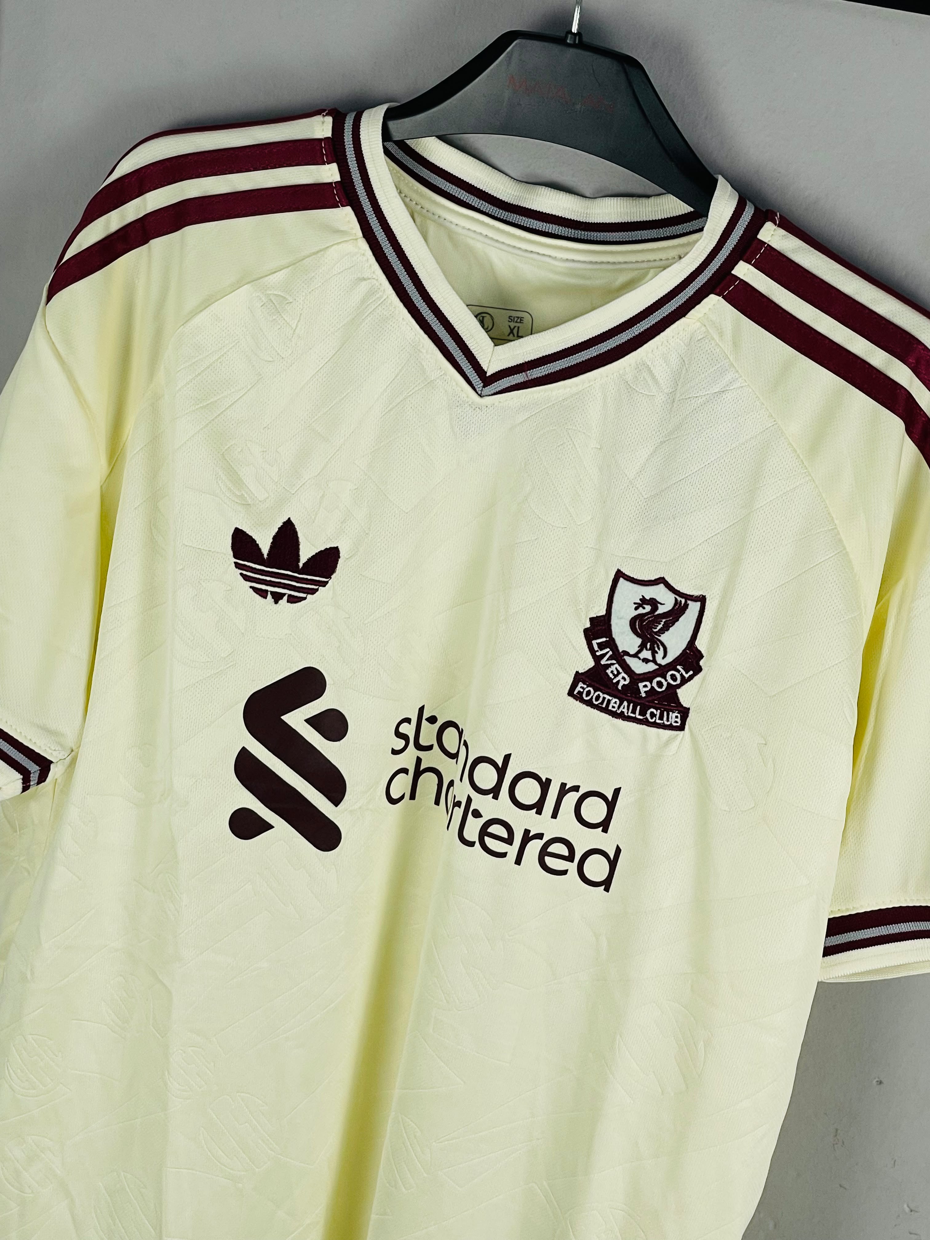 LFC Away_img_3