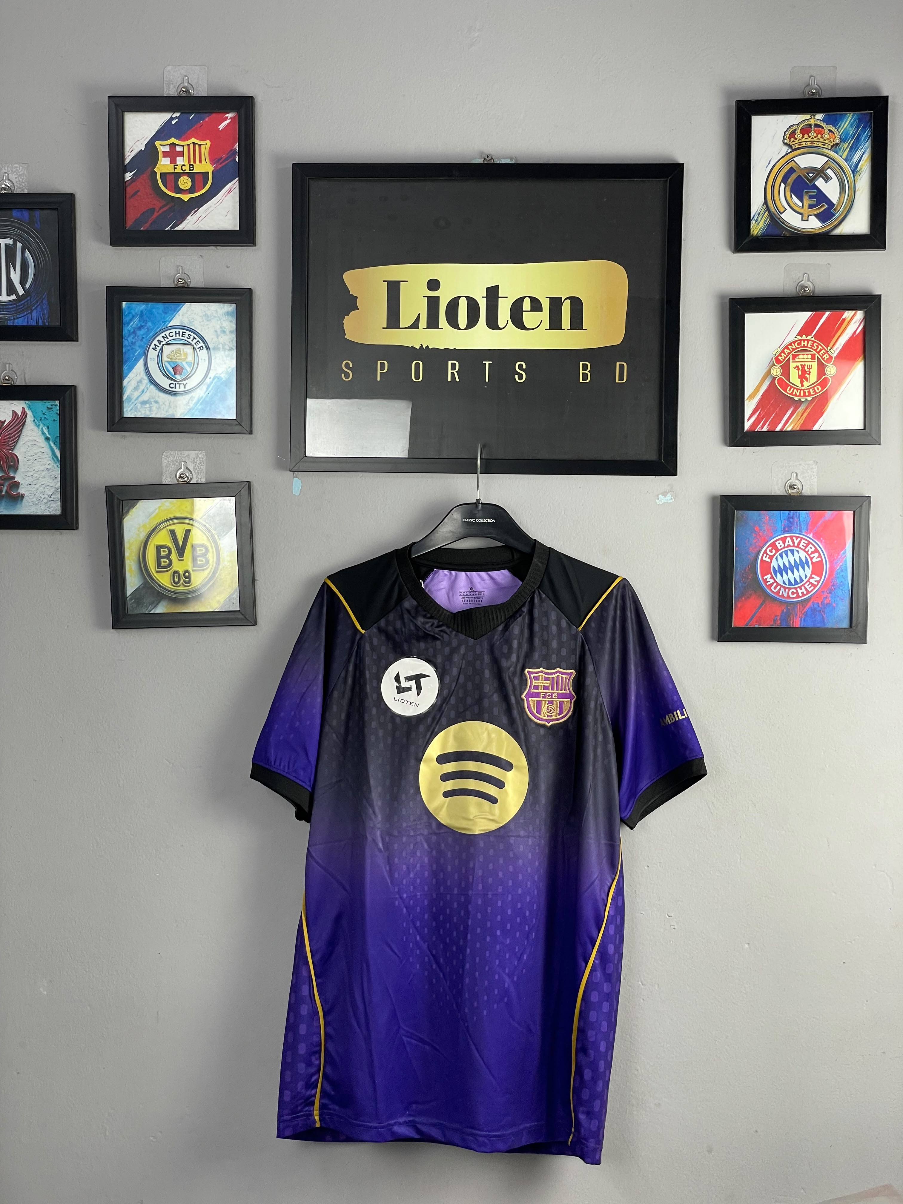 Barca Away
