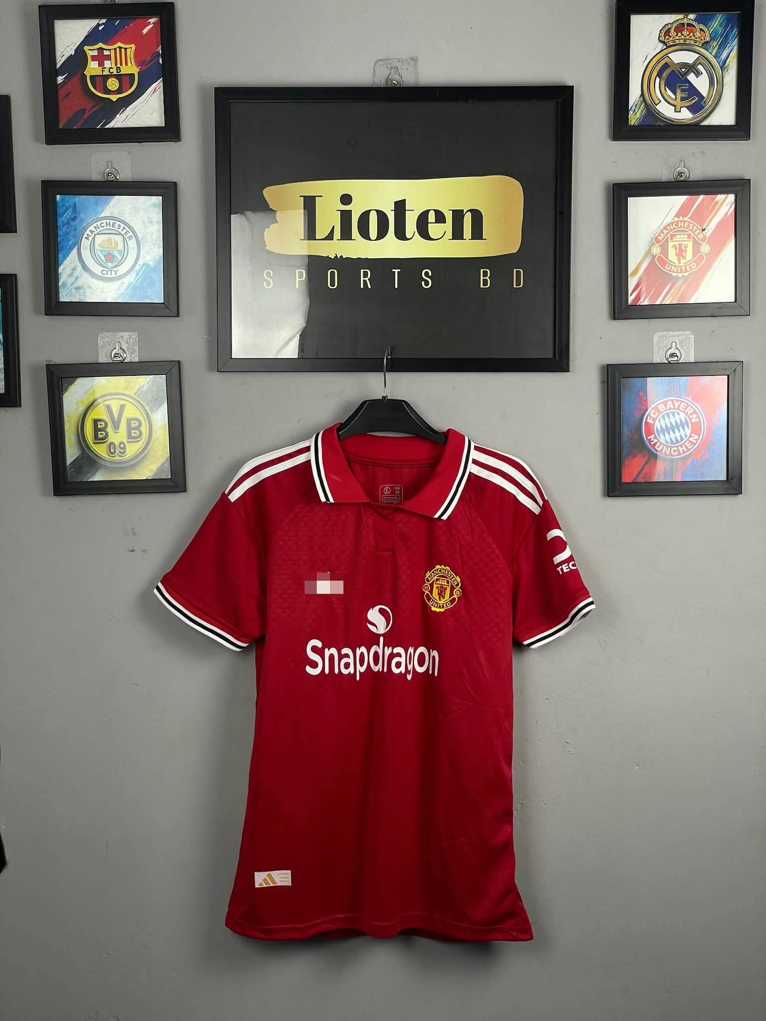 MAN U HOME