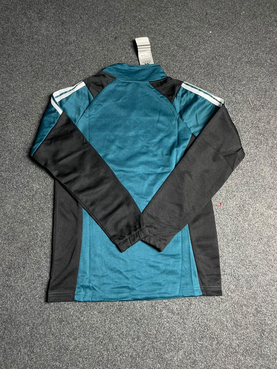 Liverpool Sweatshirt_img_3