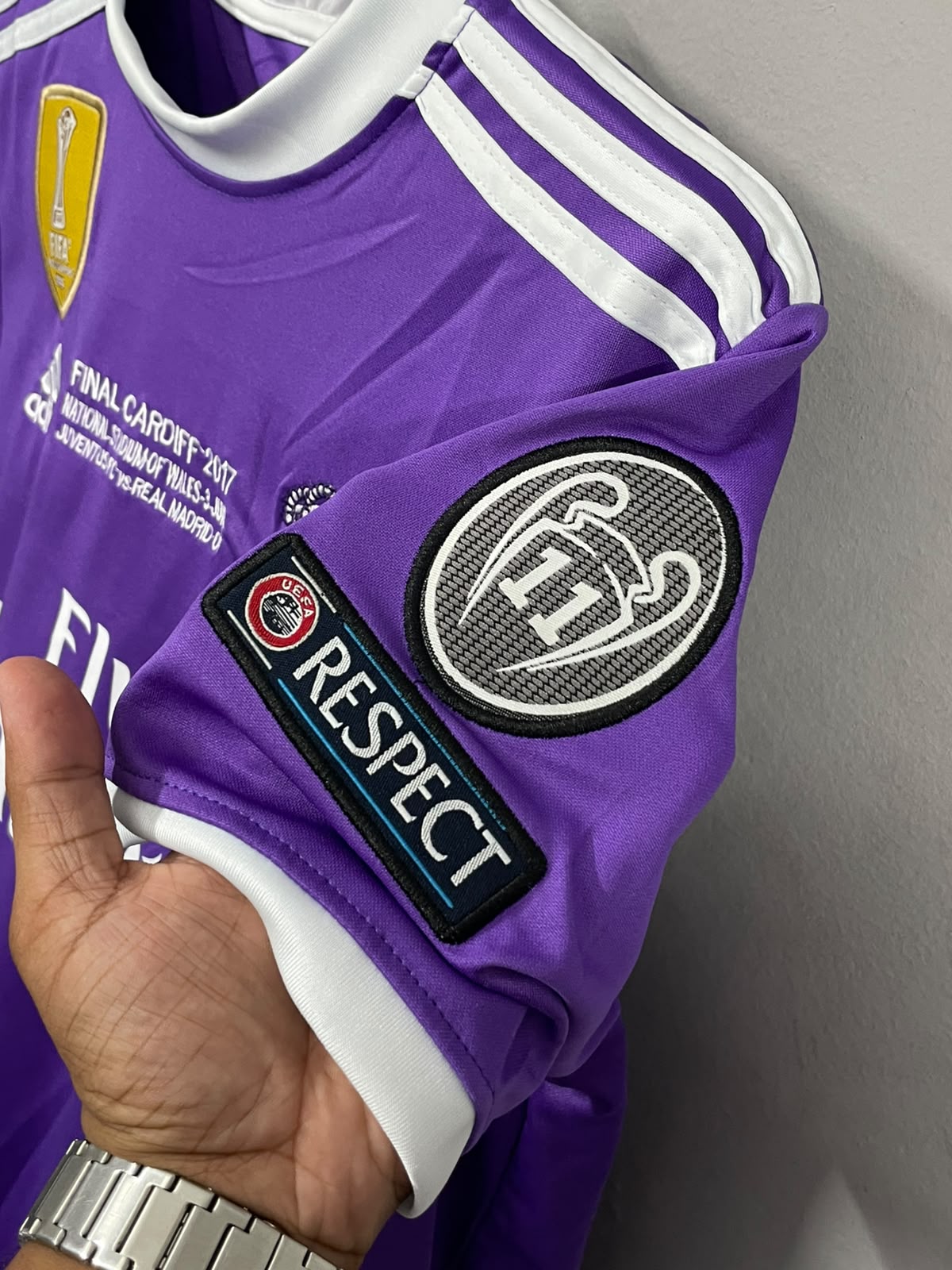 Real 16/17 Away_img_1