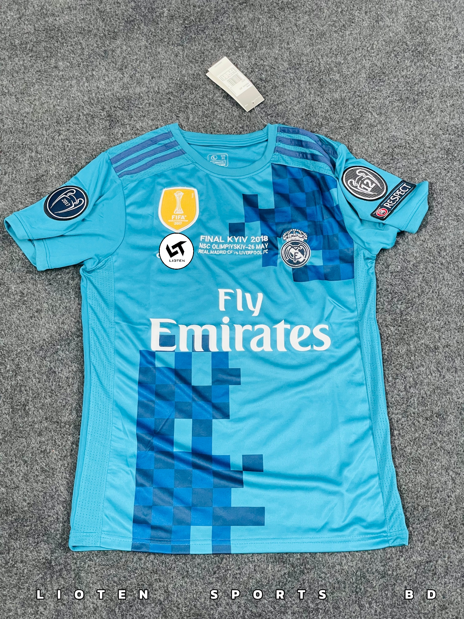 Real Madrid 2017/18 Away
