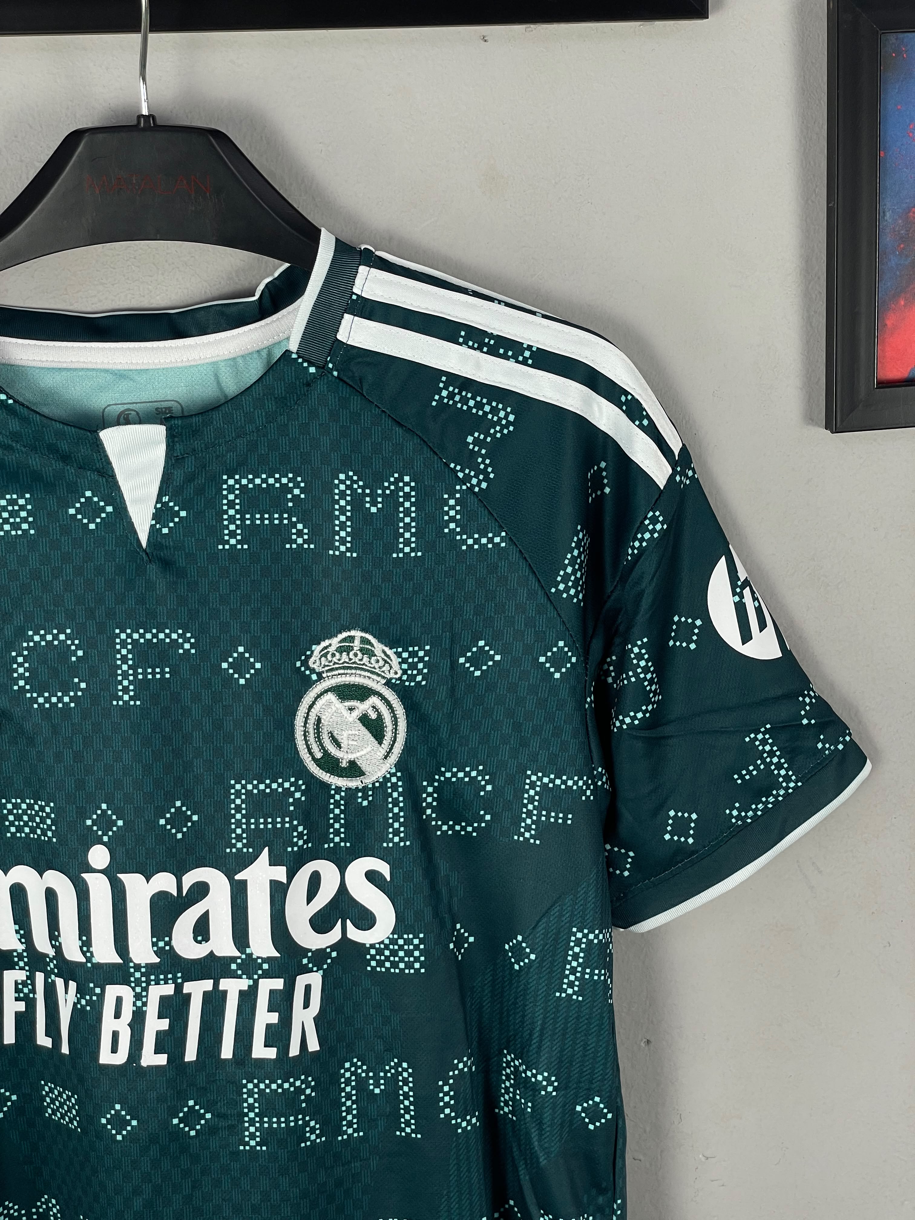 Real Madrid Away_img_2