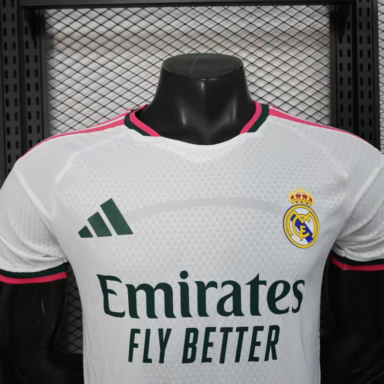REAL MADRID HOME_img_2