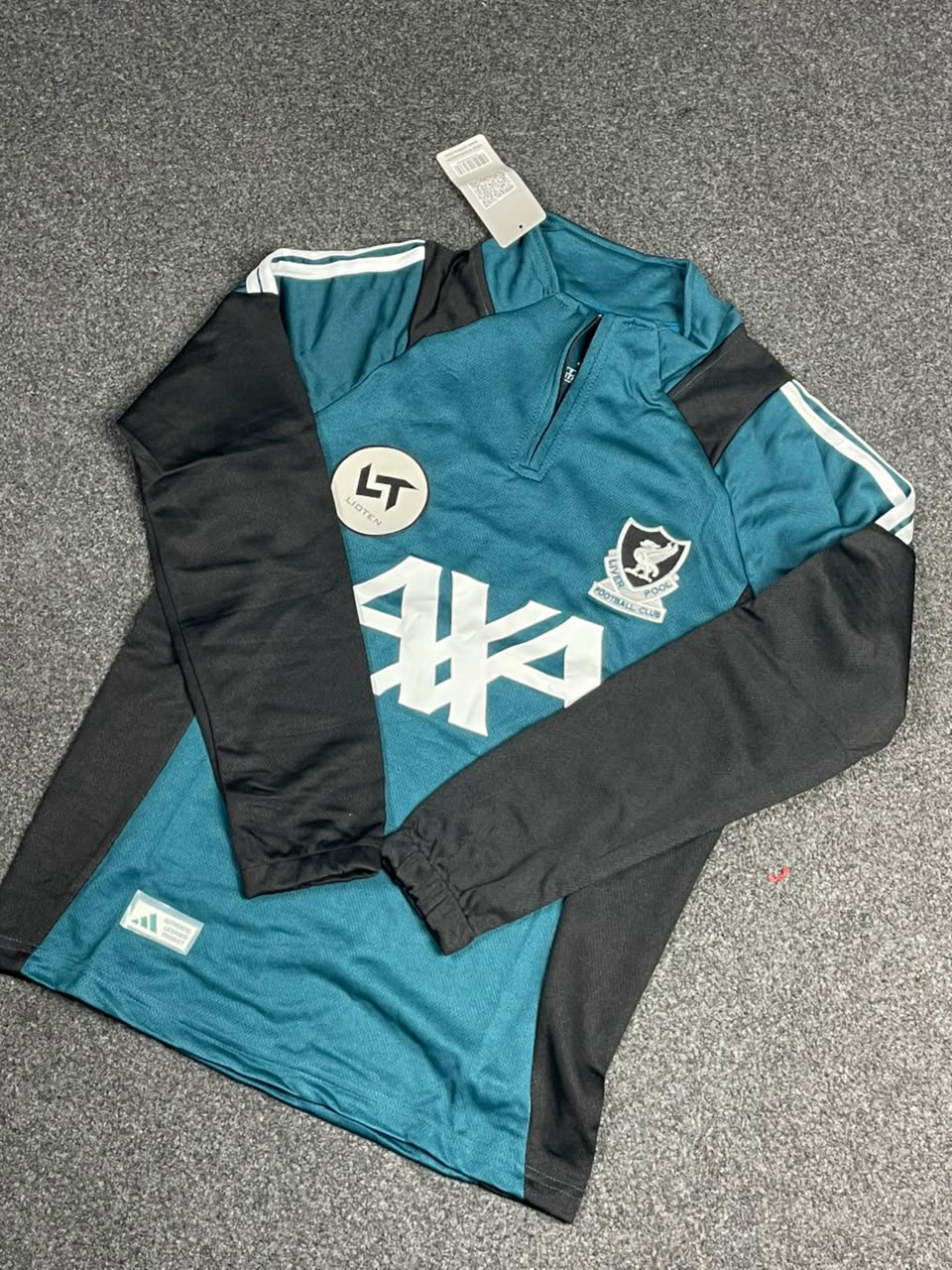 Liverpool Sweatshirt_img_4