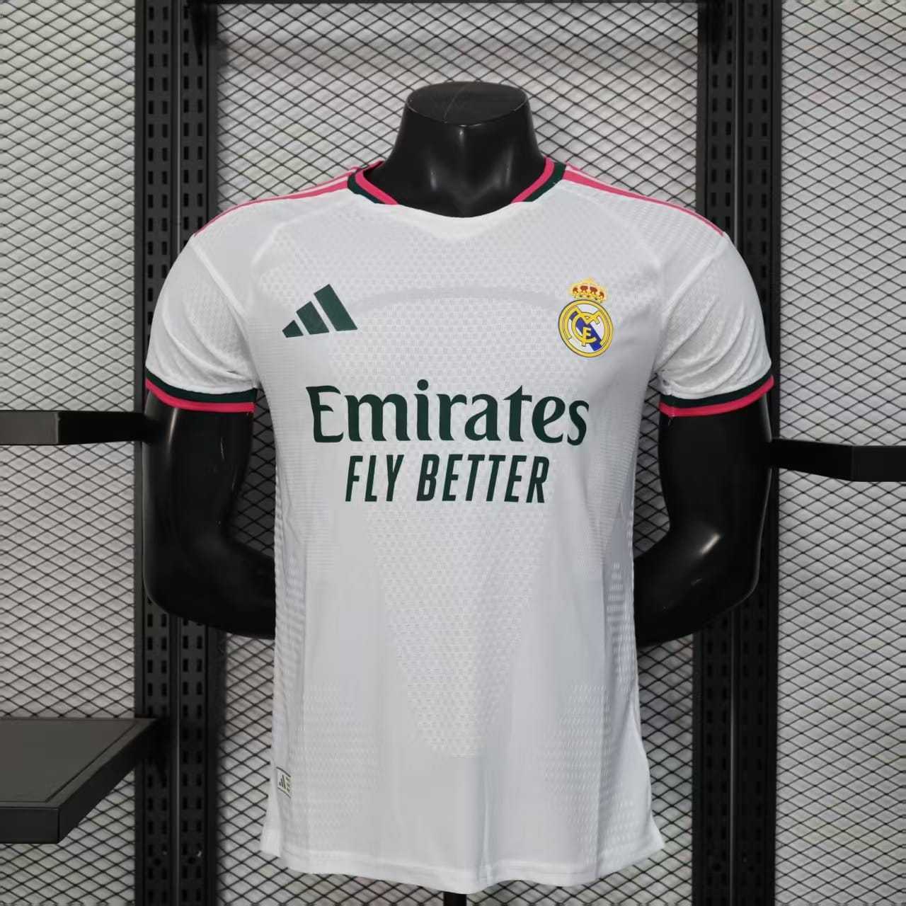 REAL MADRID HOME_img_1