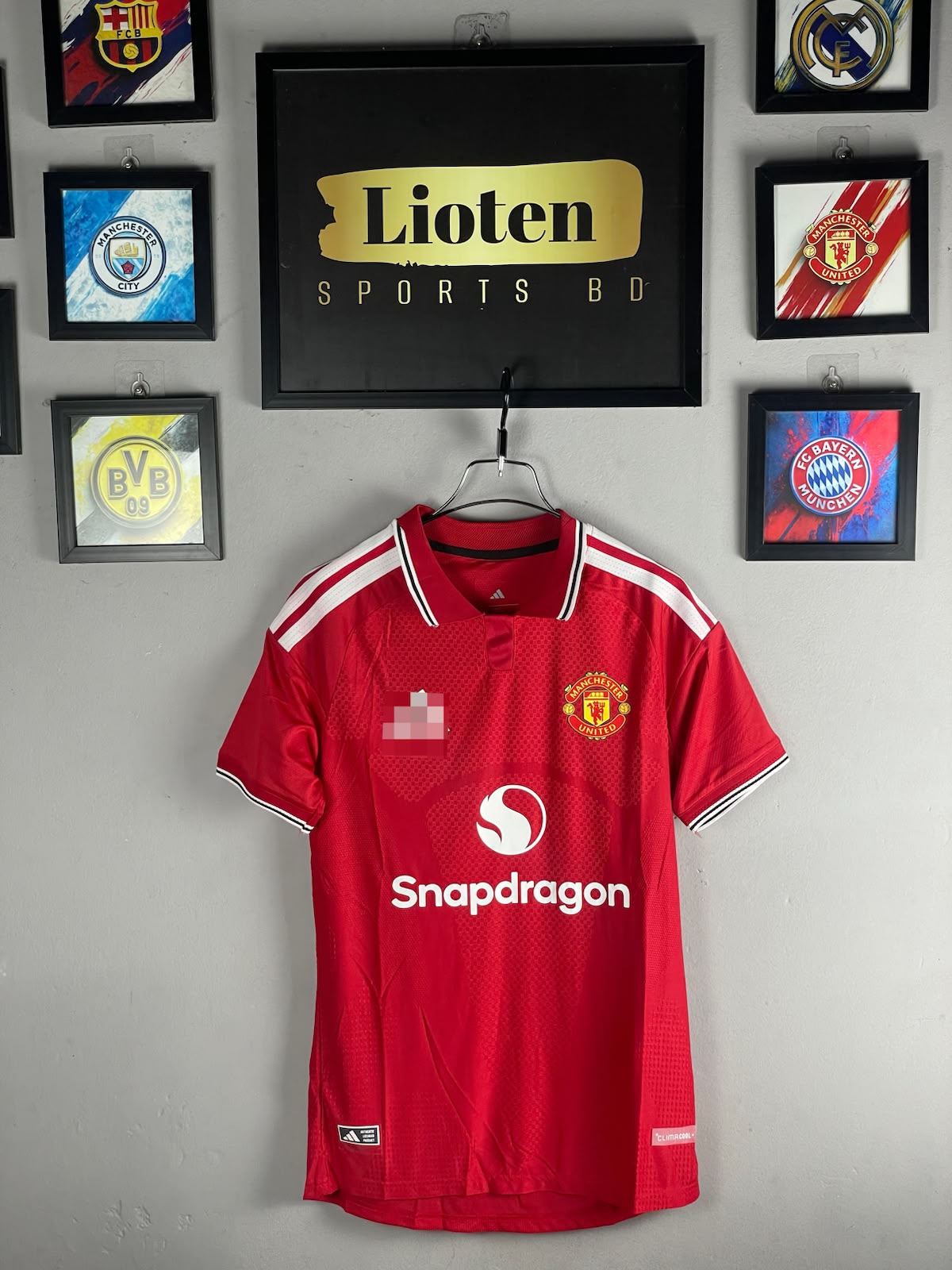 MAN U HOME