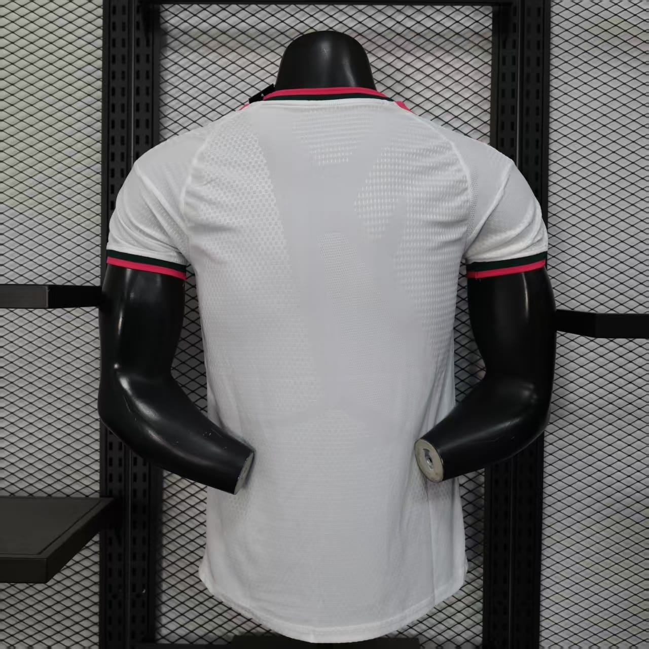 REAL MADRID HOME_img_4