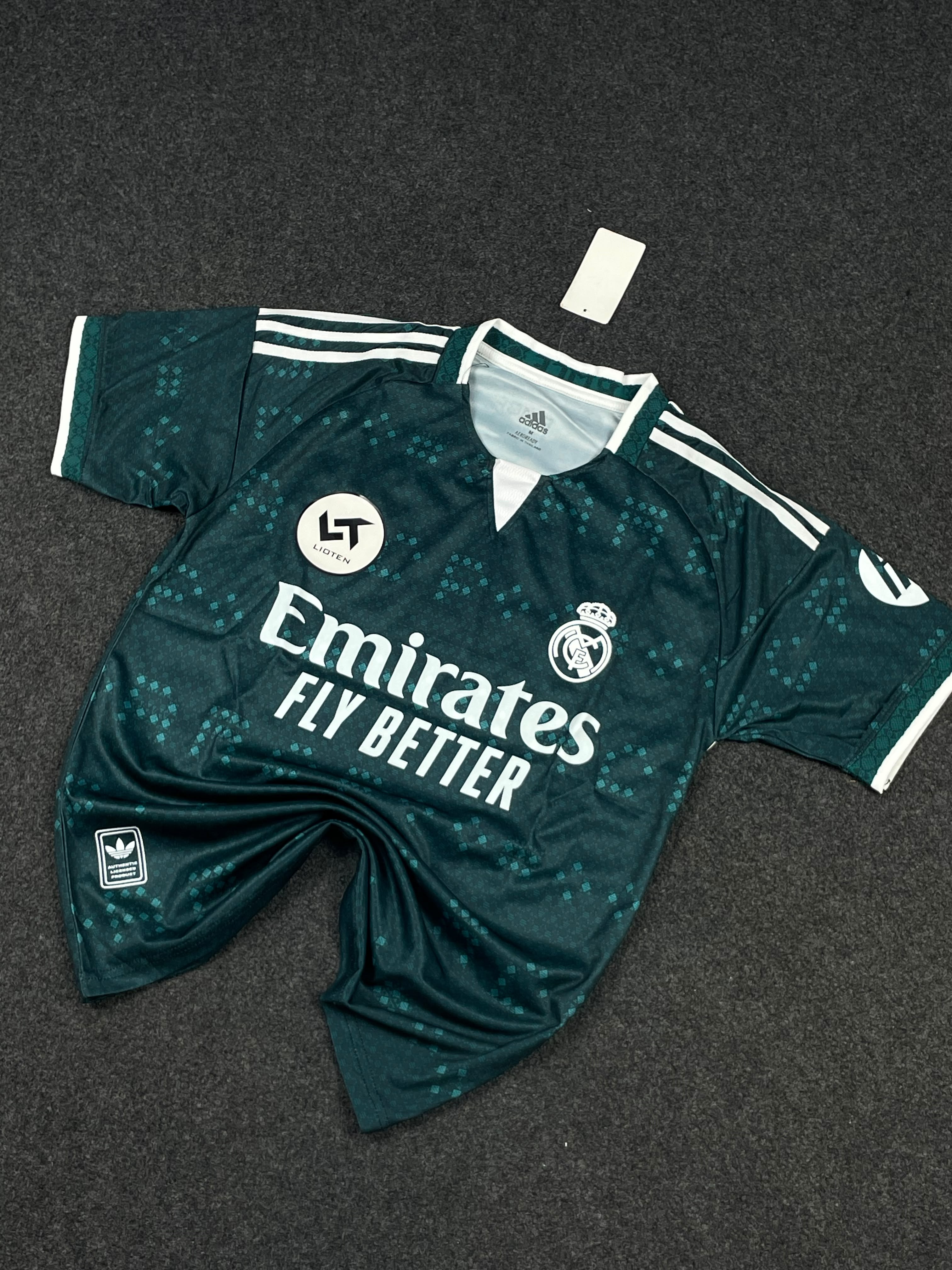Real Madrid Away Master Copy_img_3
