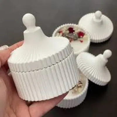 gypsum carousel jar with Lid_img_4