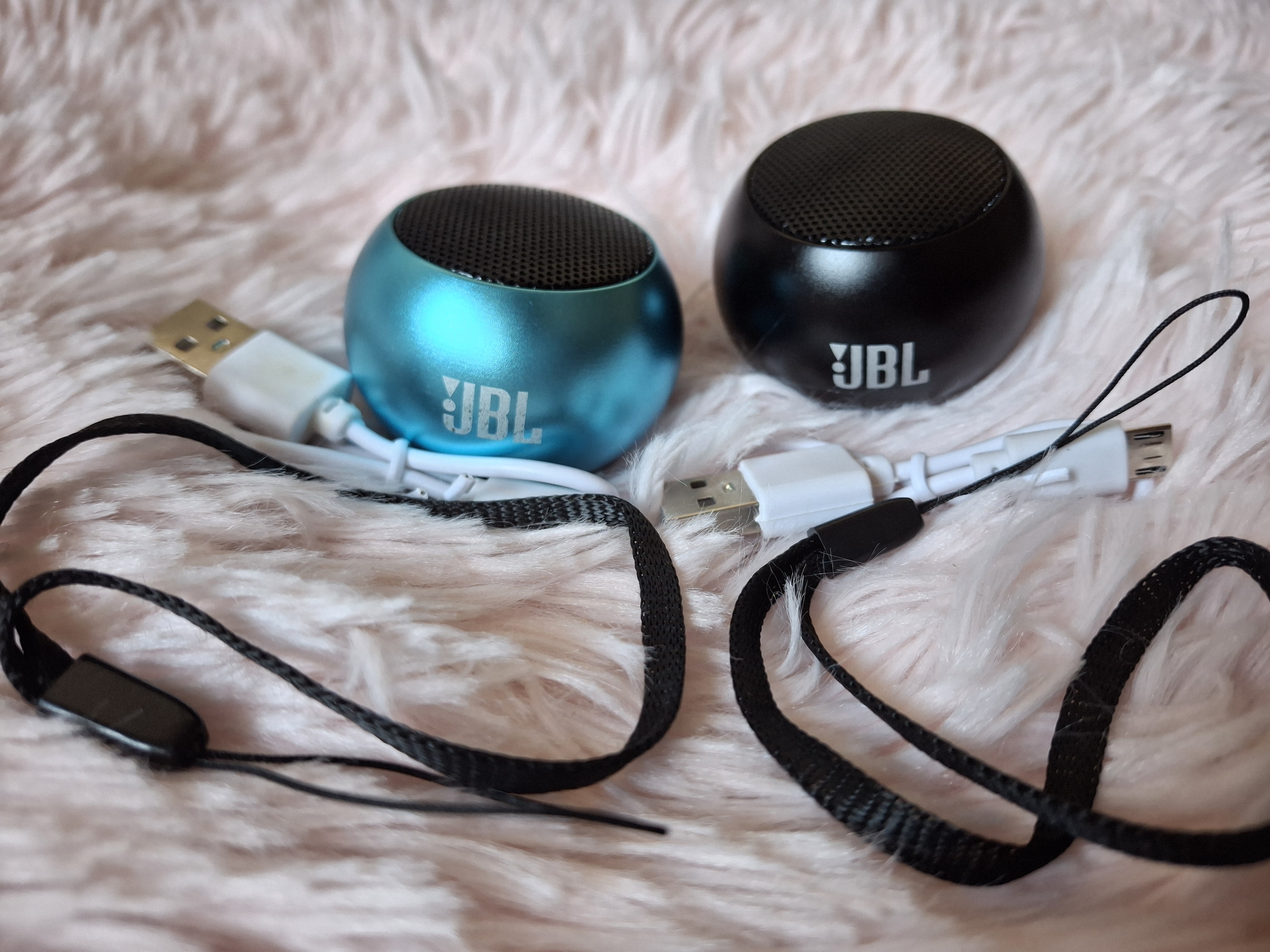 JBL M3 mini Bluetooth speaker_img_2