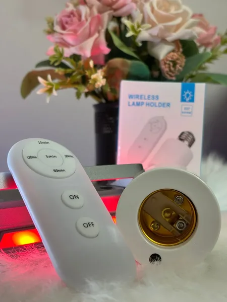 E27 Smart Lamp Holder with Wireless Remote & Timer