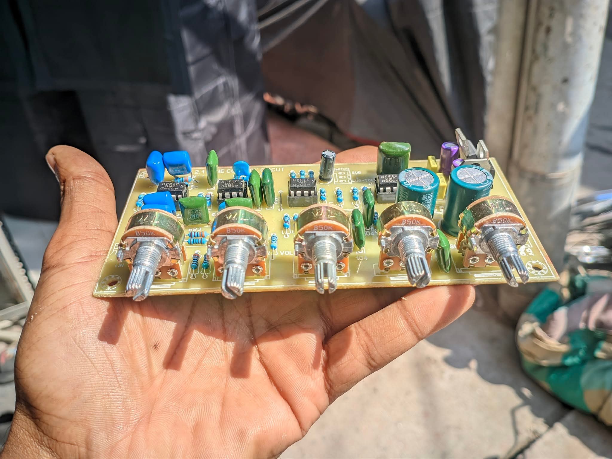 2.1 + Stereo Tone Control Circuit Board (V.1)_img_5