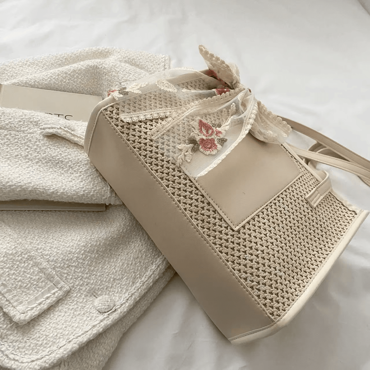 Roselle Woven Tote Bag image 6
