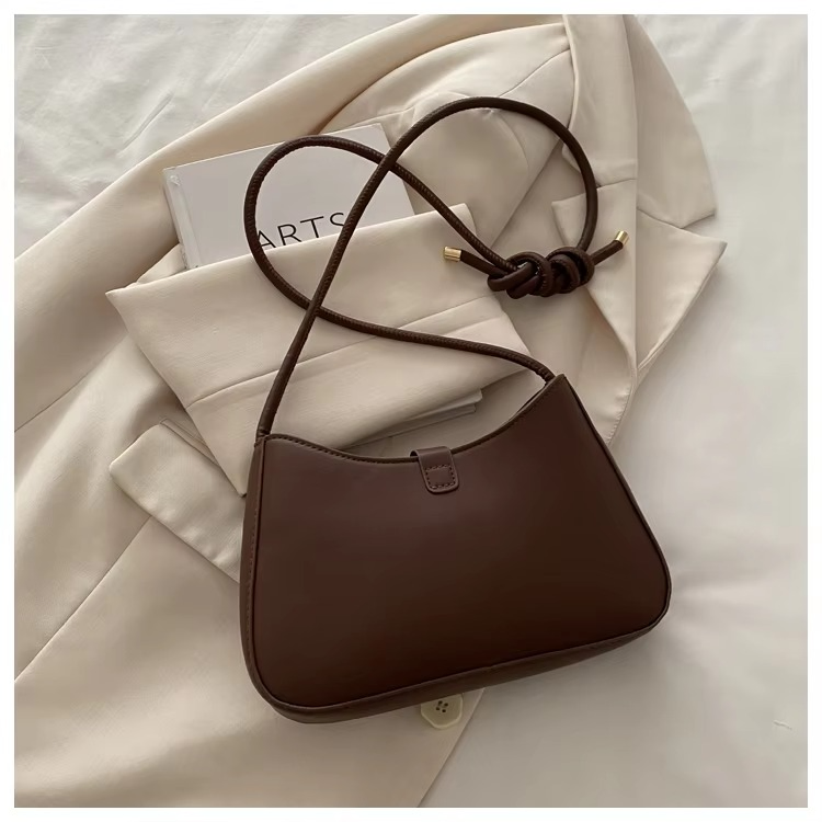 Livia Geometric Clasp Shoulder Bag image 5