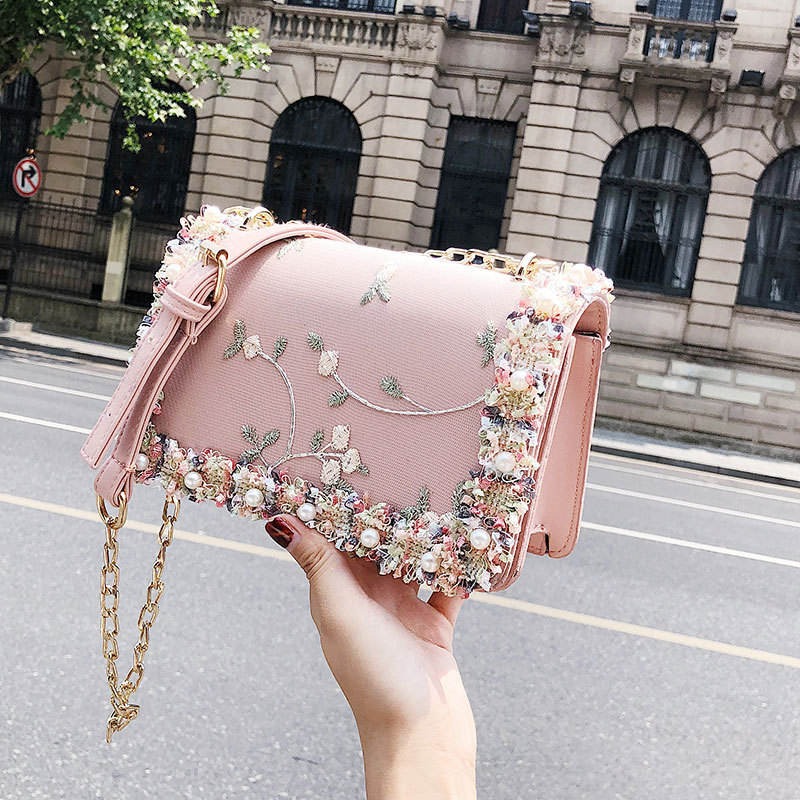 Floré Embroidered Crossbody Bag image 4