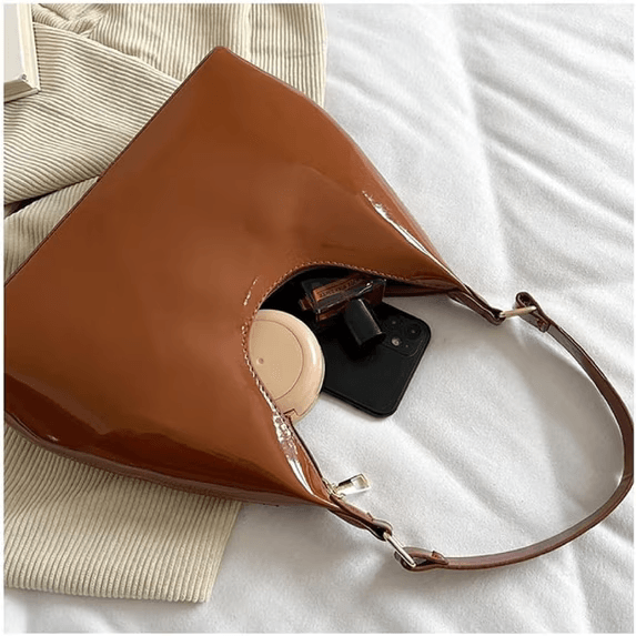 Glossé Hobo Bag image 3