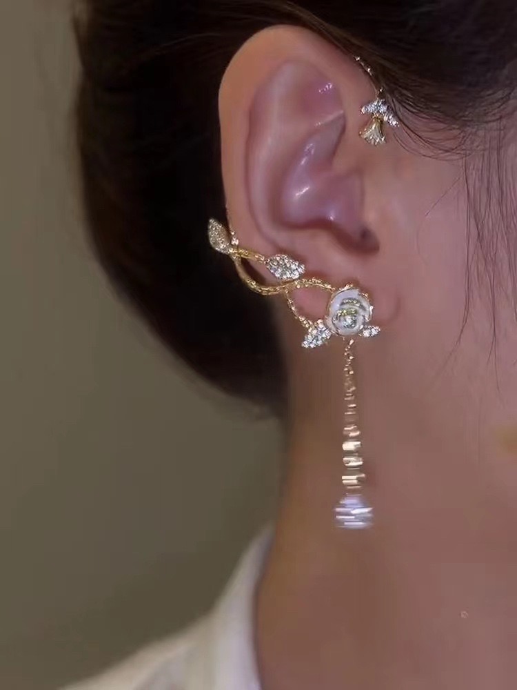 Camellia tassel ear bone clip without ear hole Women's Light luxury niche antique best selling ear hook 2023 new recommended_img_1