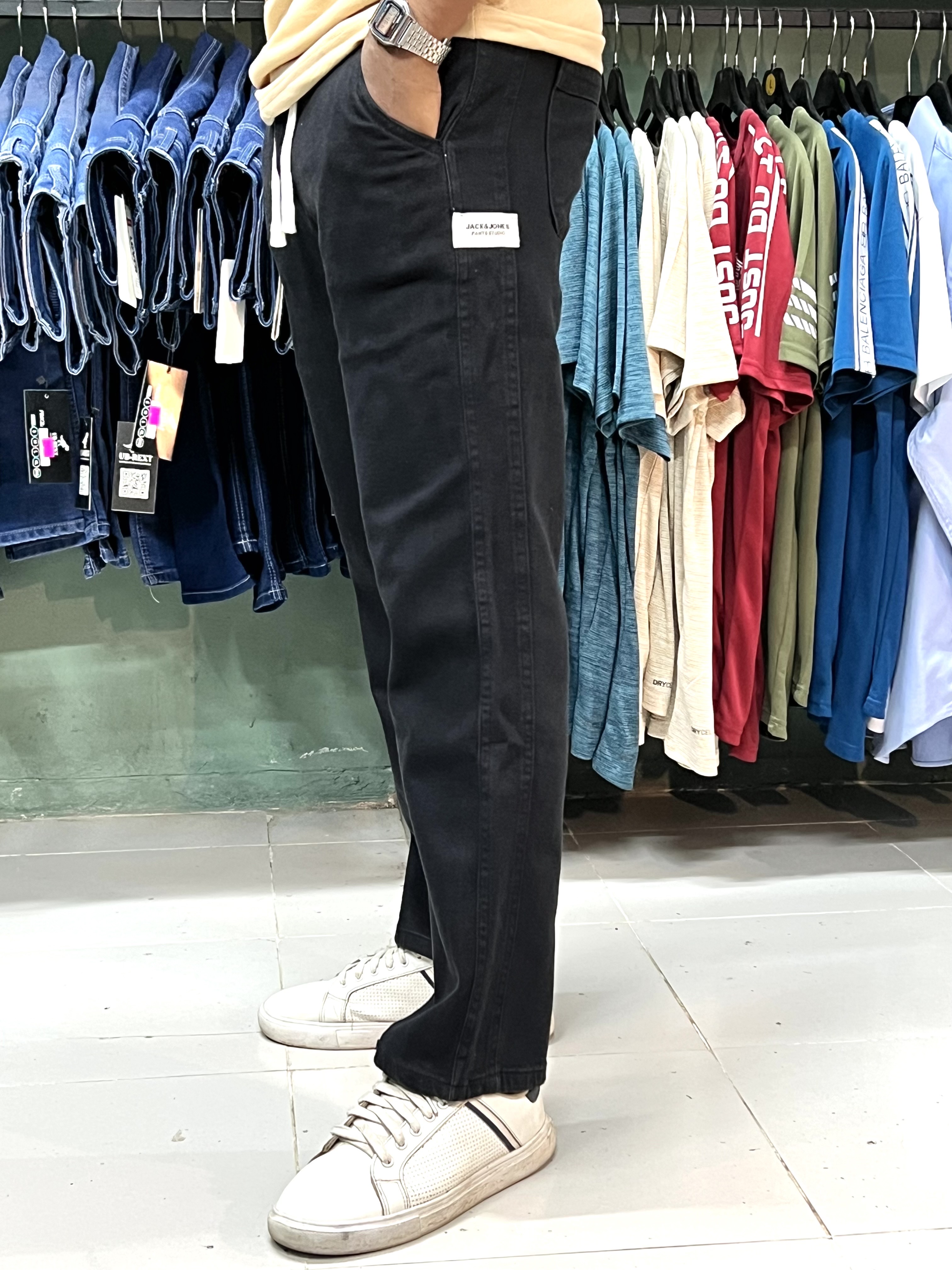 Solid Black_img_2