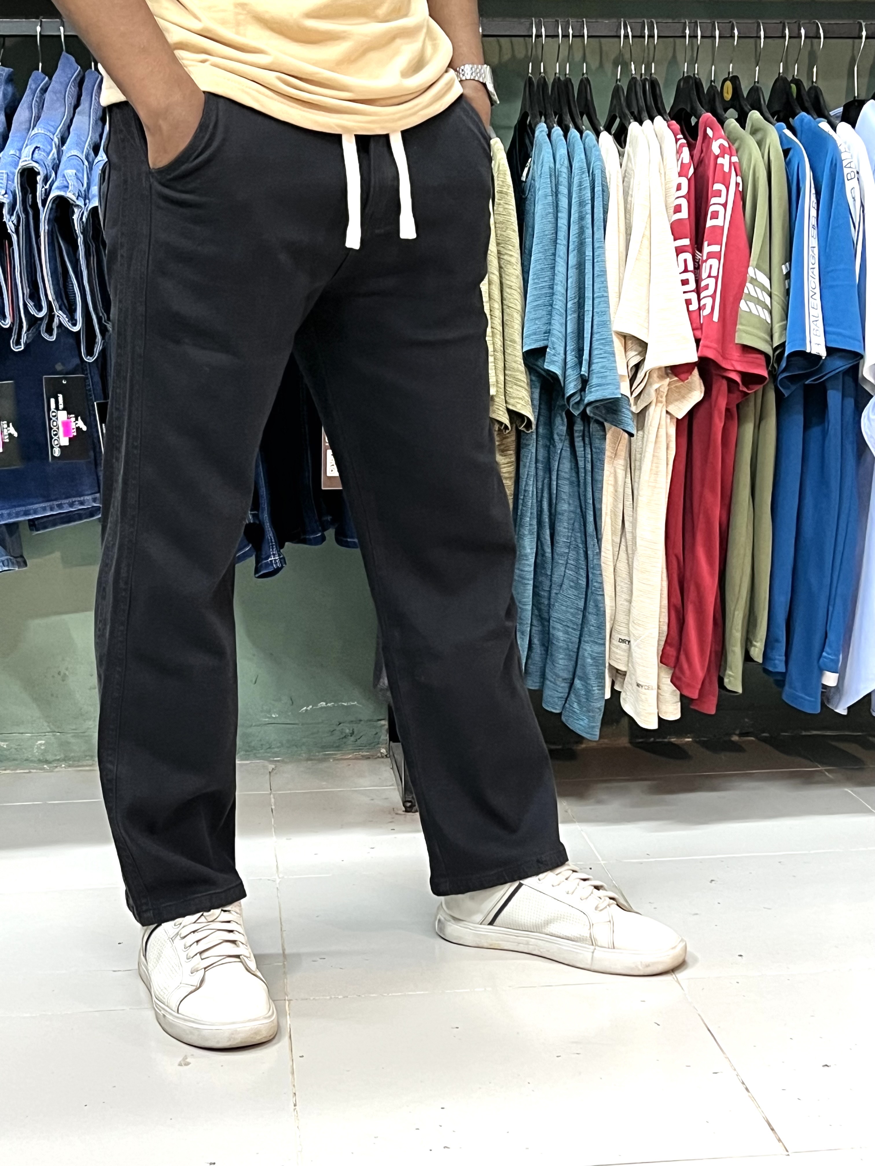 Solid Black_img_1