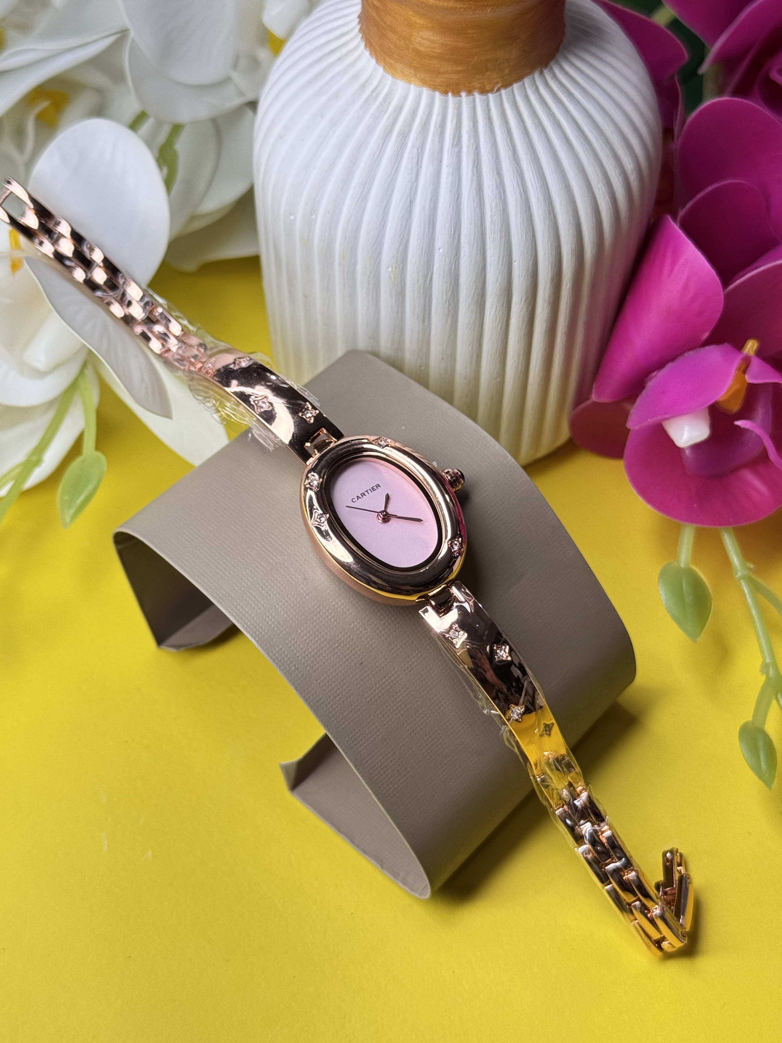 Cartier Sleek Oval Bracelet Ladies Watch