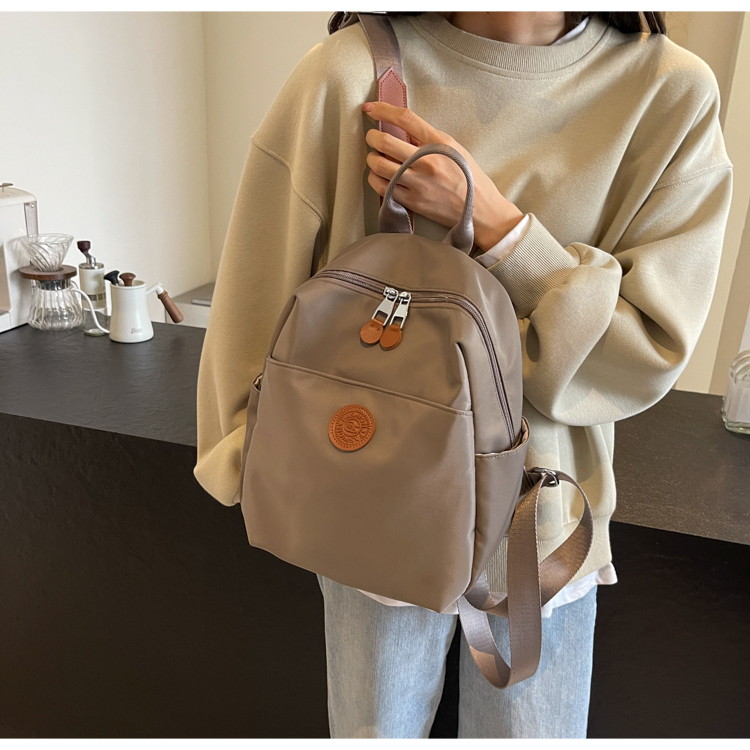 2025 New Hot Women's Backpacks Desi