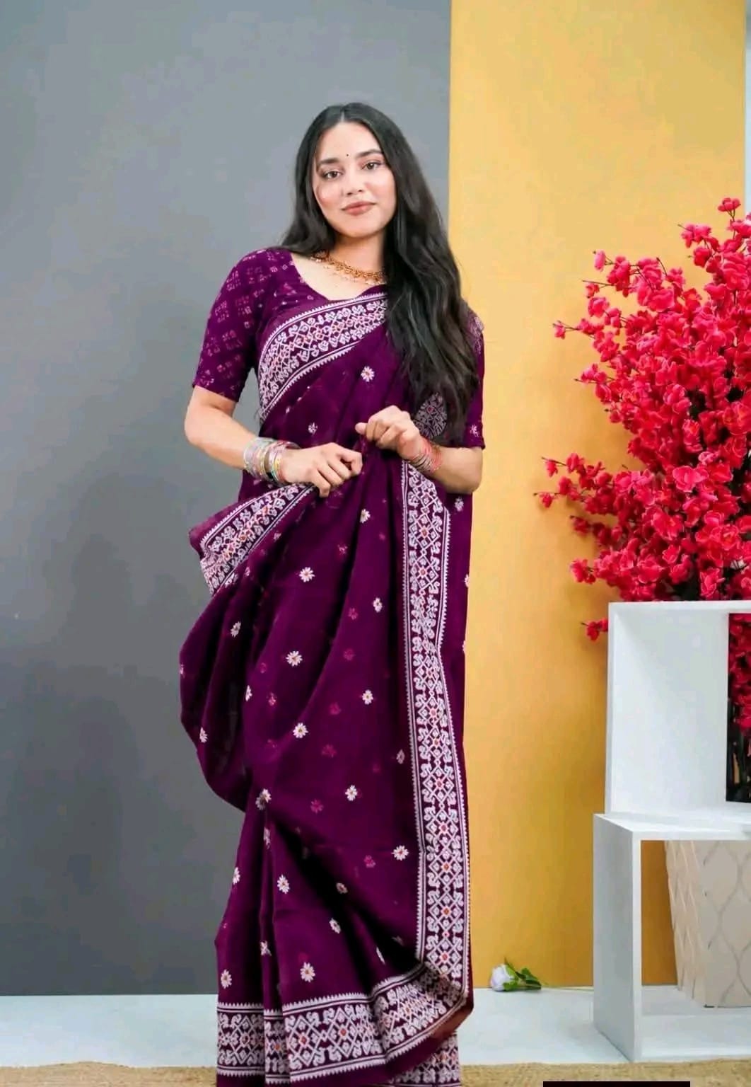 Half Silk Screen Print Saree_img_2