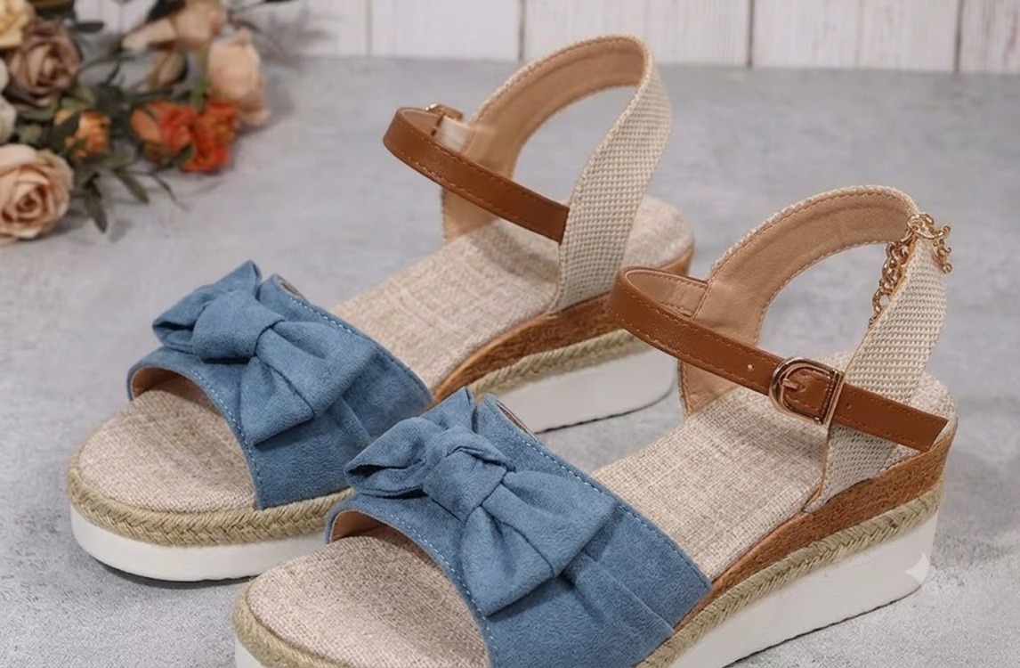 Slope Heel Women's Sandals thumbnail 2