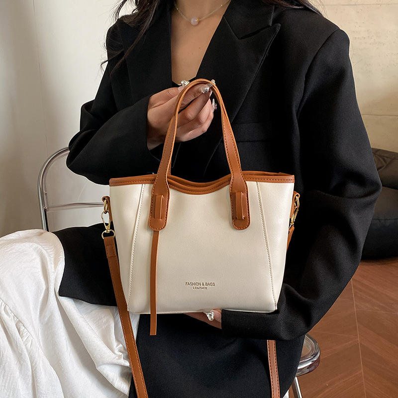 New Style Women's PU Solid Color Zipper thumbnail 3