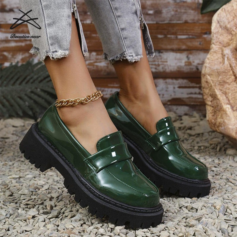 Womens Classic PU Leather Business Loafer Shoes thumbnail 2
