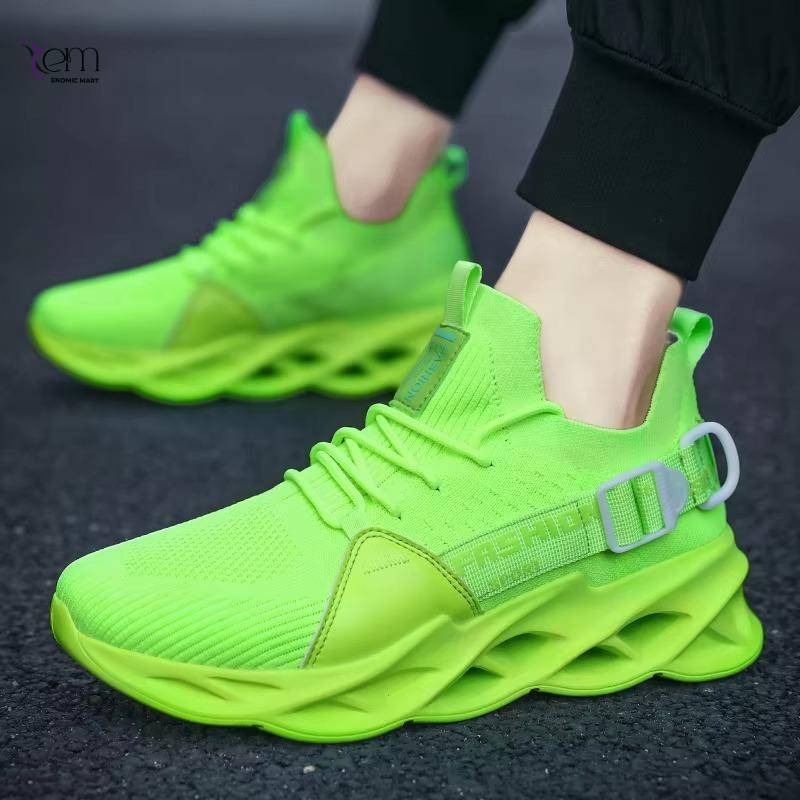 Women and Men Sneakers thumbnail 3
