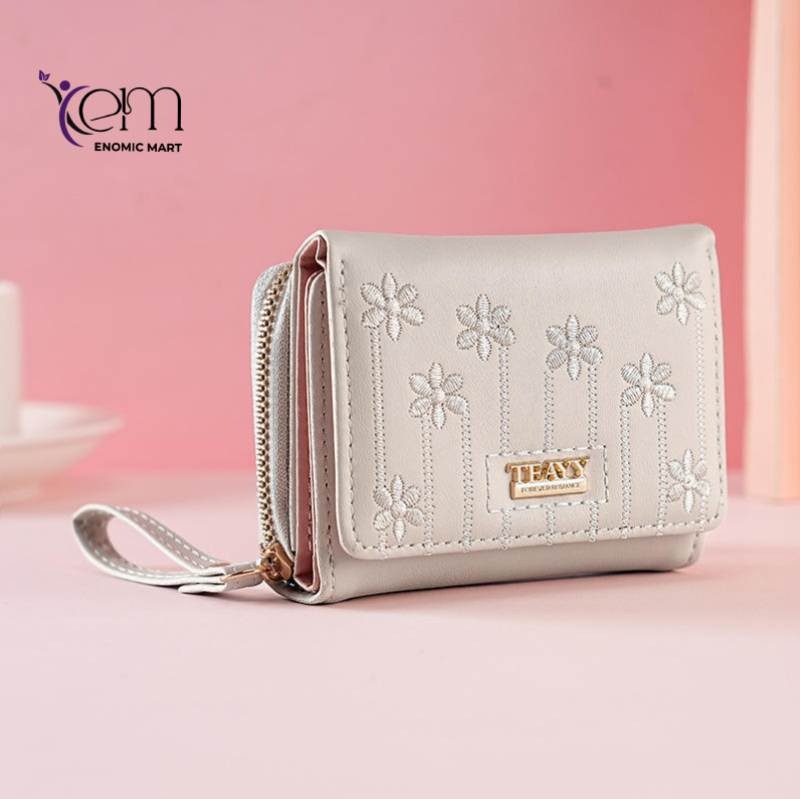 ✨ Stylish Women’s Quilted Wallet thumbnail 3