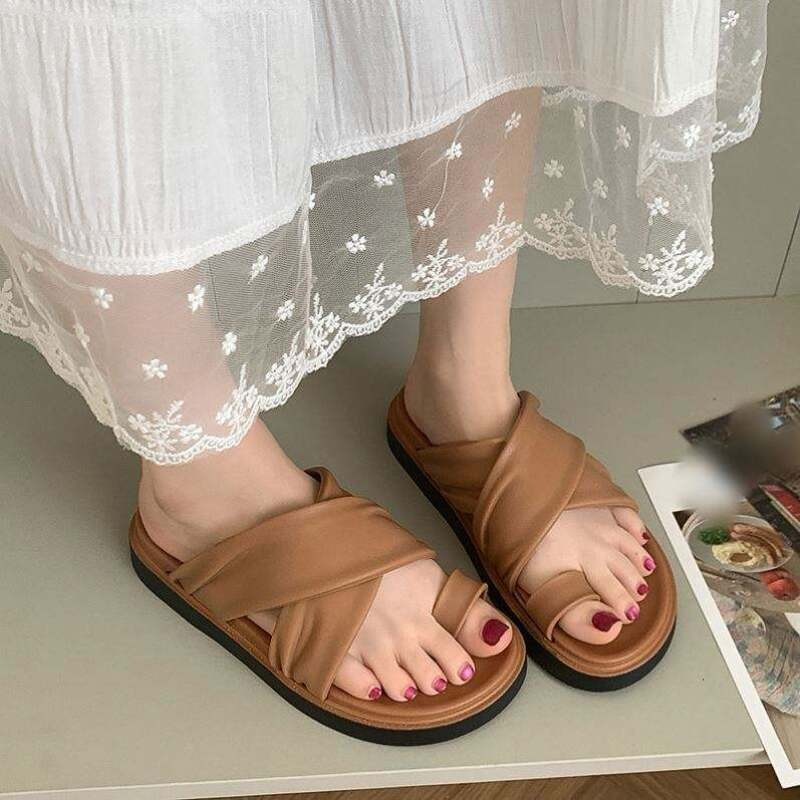 Fashionable Soft-soled Sandals thumbnail 3