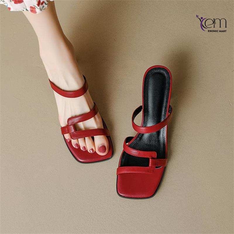French-style chunky heel sandals