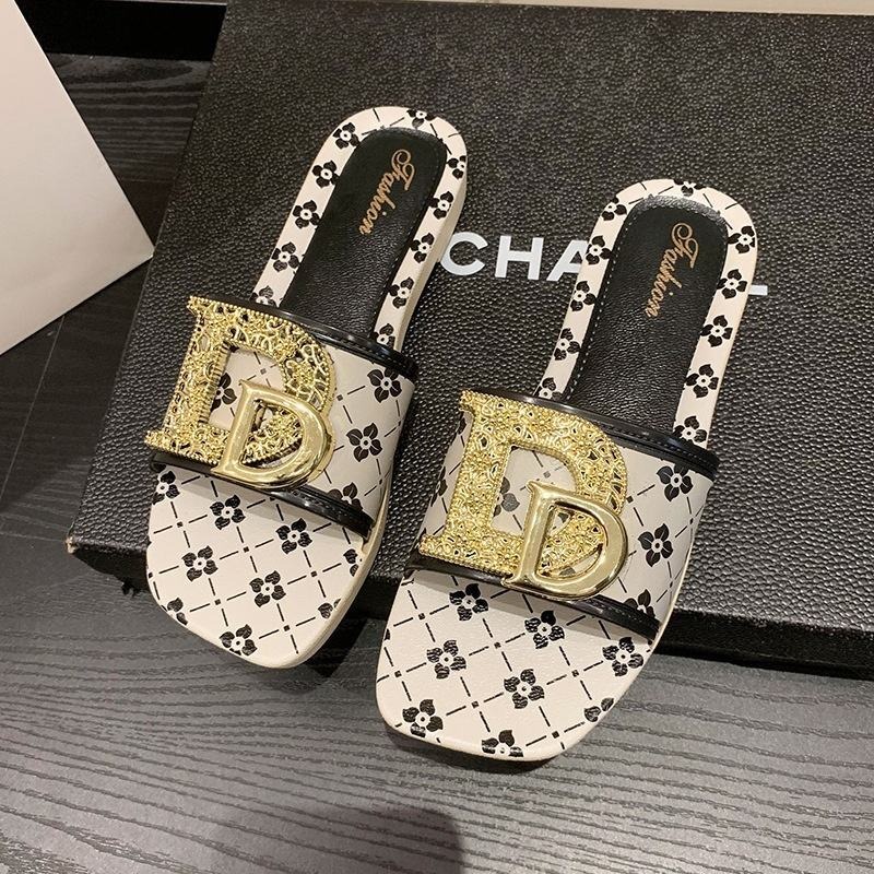 Sweet Pearl Flat Vacation Sandals thumbnail 2