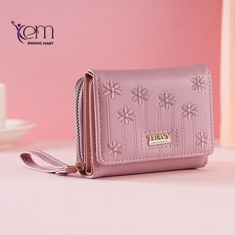✨ Stylish Women’s Quilted Wallet