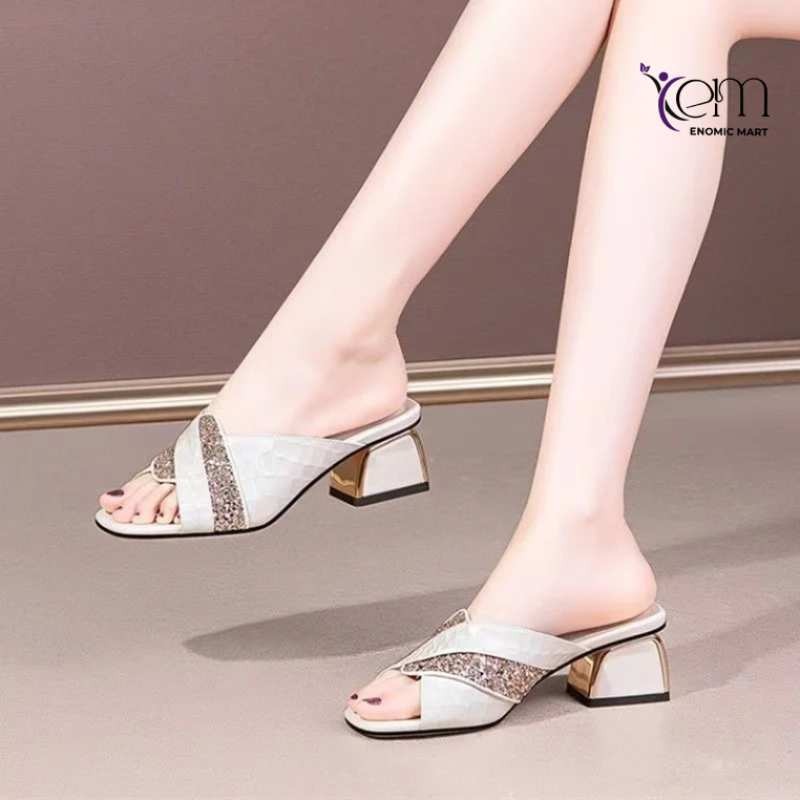 Women's Fashionable Large Size Mid-Heeled Slippers
