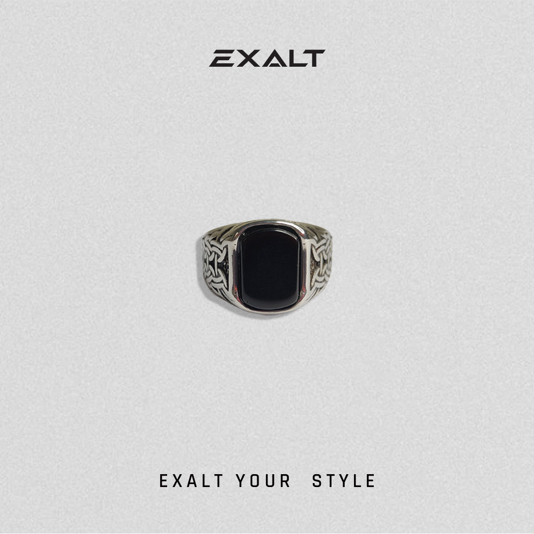 Legacy Knot Black Onyx Ring for Men
