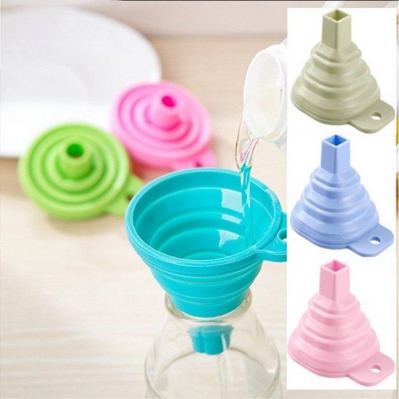 Foldable Silicone Funnel – Heat Resistant Kitchen Liquid Transfer Tool thumbnail 2