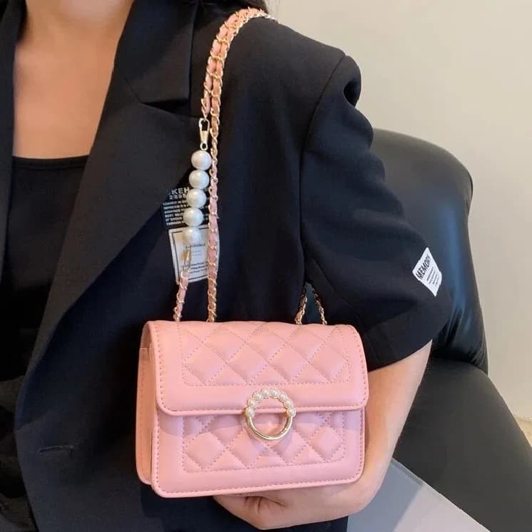 Pearl Bag Premium Diamond Lattice Chain Women's Shoulder Bag | Stylish PU Leather Handbag for Party, Casual & Trendy Fashion thumbnail 5