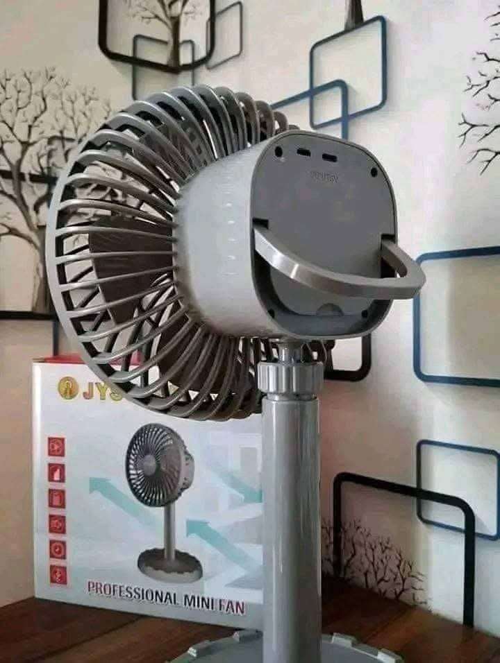 JYSUPER JY-2218 USB Rechargeable Mini Table Fan with 4000mAh Battery thumbnail 2