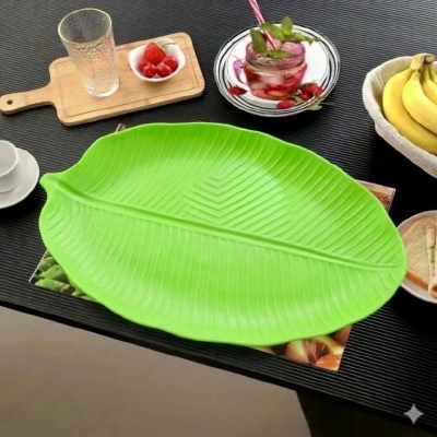 Banana Leaf Shape Plastic Serving Plate – Reusable Green Banana Leaf Design Dining Plate