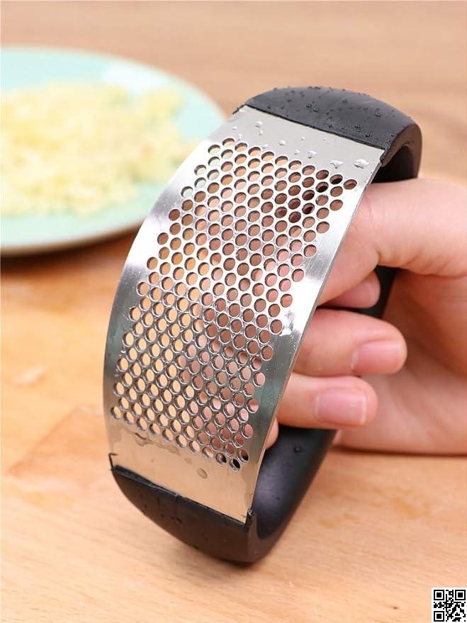 Garlic Press Chopper and Mincer – Stainless Steel Garlic Crusher & Ginger Squeezer thumbnail 4