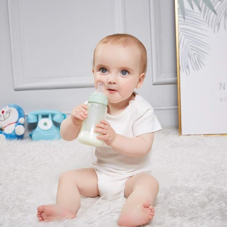 Apple Bear Baby Feeding Bottle 120ml Glass Baby Feeder Mum Pot with Silicone Teether thumbnail 2