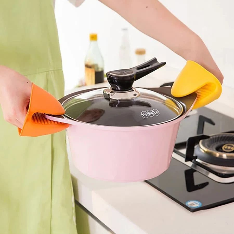 2pcs Silicone Oven Pot Holder Heat Resistant | Non-Slip Pinch Grip Oven Mitts Glove thumbnail 6
