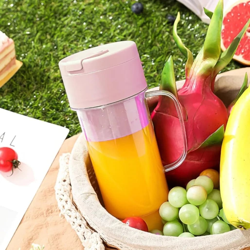Portable Crusher Juicer With Handle & Straw, USB Rechargeable 6 Blades (500ml) thumbnail 3
