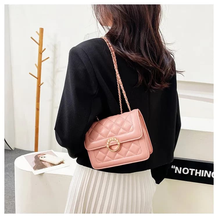Pearl Bag Premium Diamond Lattice Chain Women's Shoulder Bag | Stylish PU Leather Handbag for Party, Casual & Trendy Fashion thumbnail 4