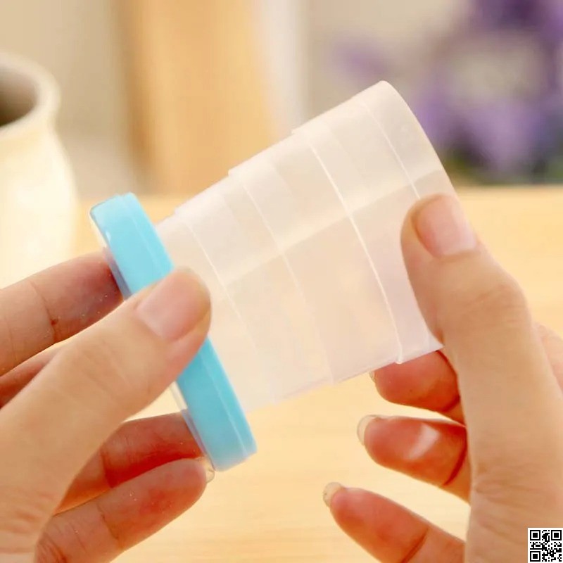 Portable Folding Cup – Travel Friendly Collapsible Water Cup thumbnail 2
